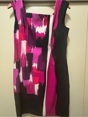 Stunning London Times Sleeveless Fuchsia & Black Colorblock Shift Dress size 14